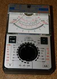 42104_multimeter_with_oscillator.jpeg