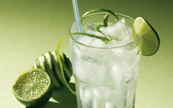 Food_Drinks_Soft_drink_016176_.jpg