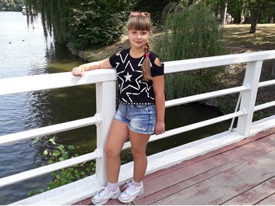 Єлизавета Азарова