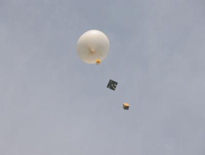 Wetterballon_Nutzlast_Start_2004-09-10.jpg
