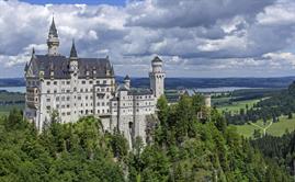 neuschwanstein-castle-467116_960_720.jpg